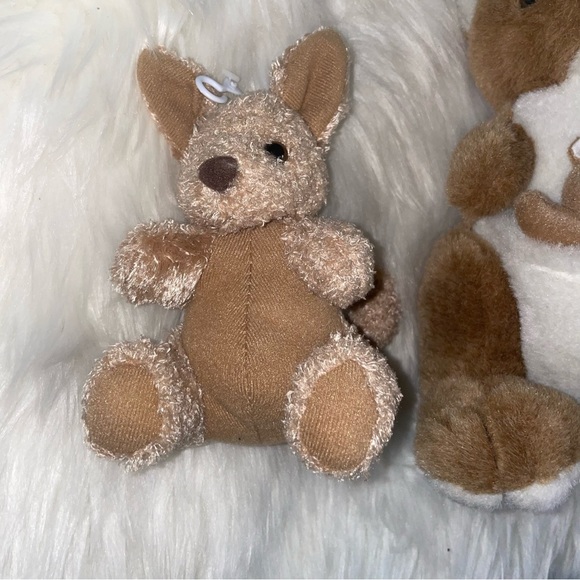 Kangaroo Stuffed animal bundle - Picture 3 of 6